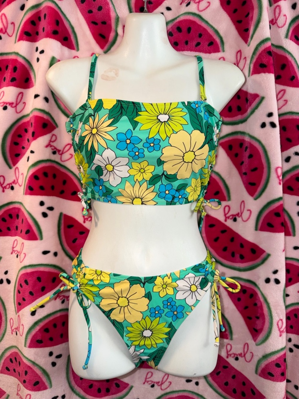 💚 No Boundaries Floral Lace-Up Bikini Set